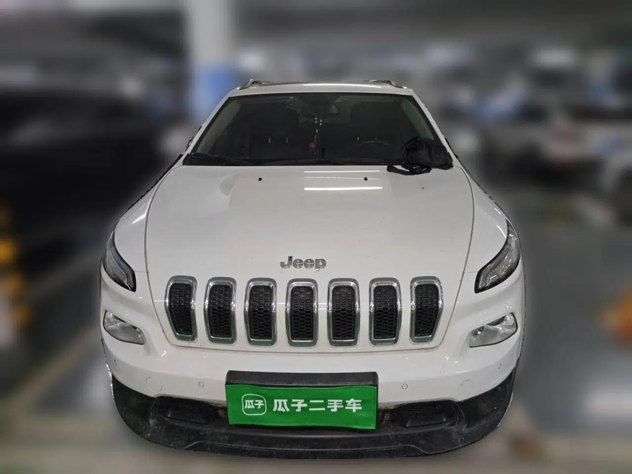 Jeep Cherokee 2016 2.4L Leading Edition — миниатюра 2
