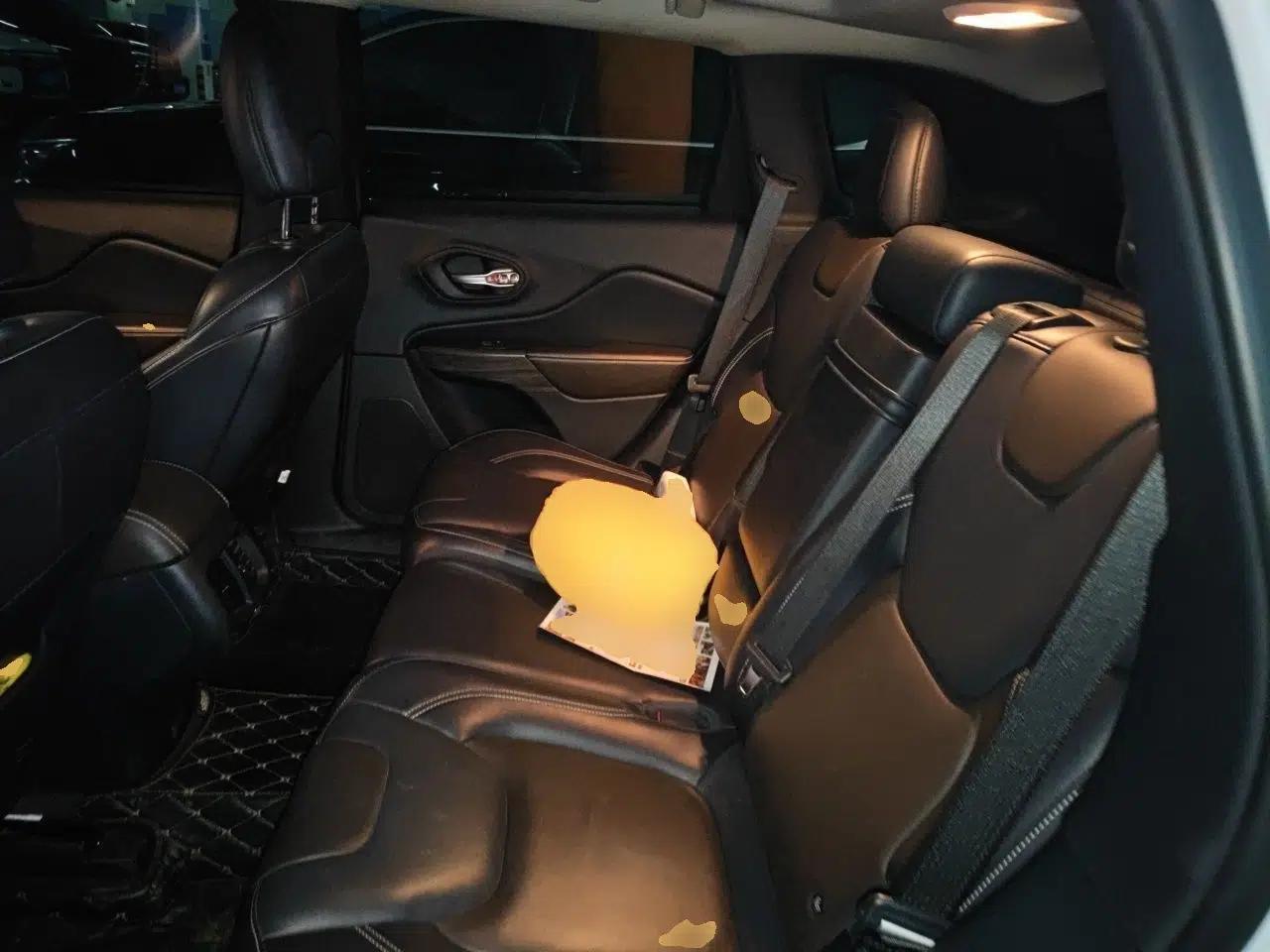 Jeep Cherokee 2016 2.4L Leading Edition — миниатюра 17