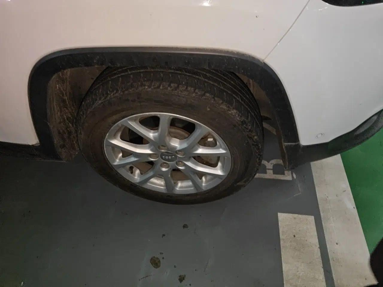 Jeep Cherokee 2016 2.4L Leading Edition — миниатюра 8