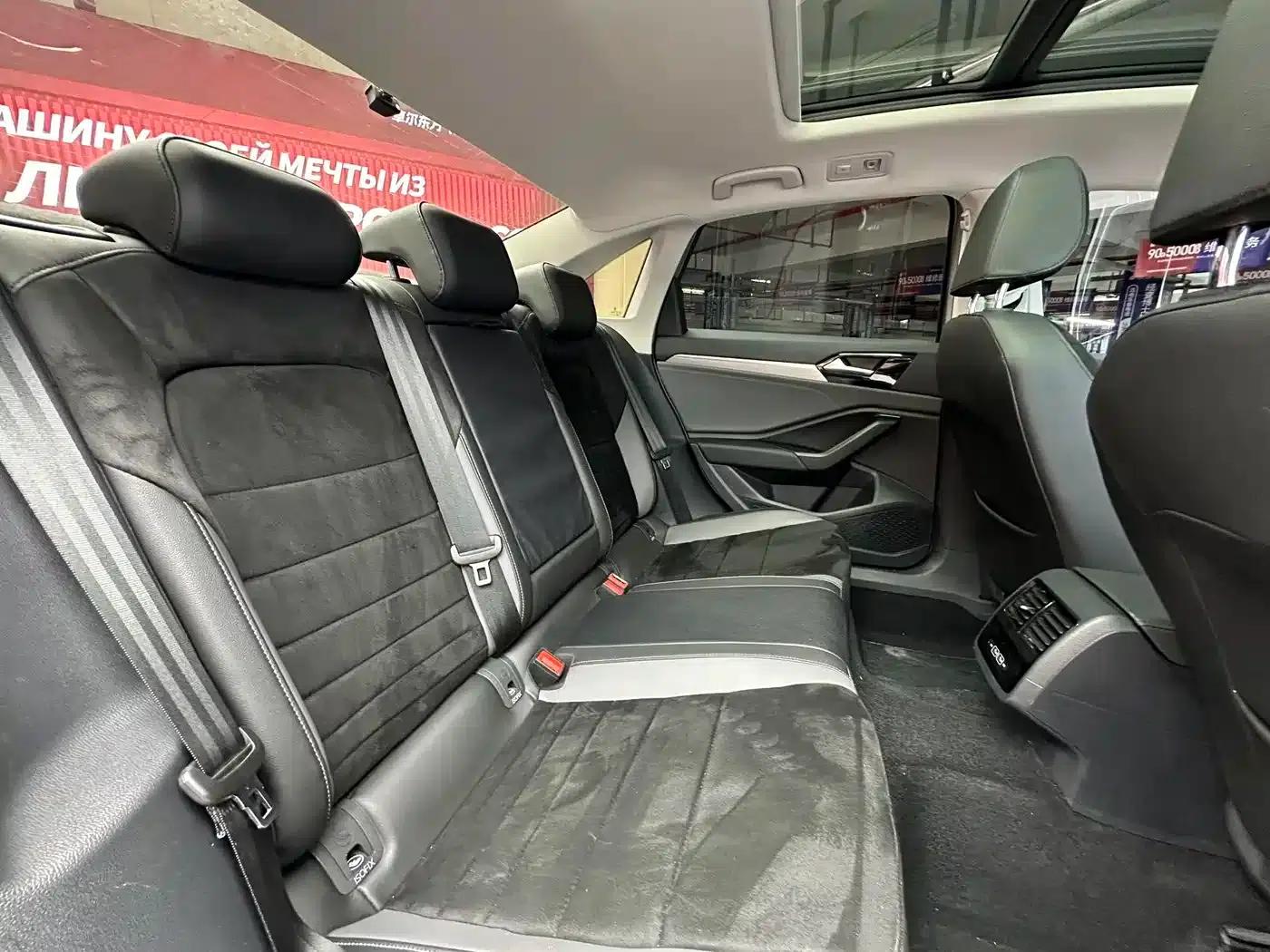 2021 Volkswagen Sagitar 280TSI DSG Luxury Intelligent Edition — миниатюра 21