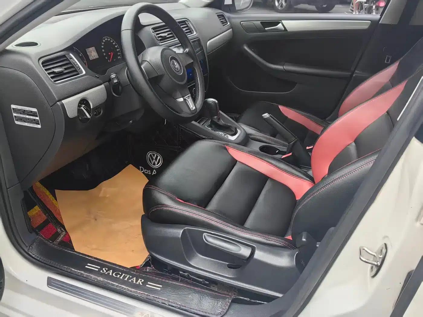2014 Volkswagen Sagitar Facelift 1.6L Automatic Comfort Model — миниатюра 9