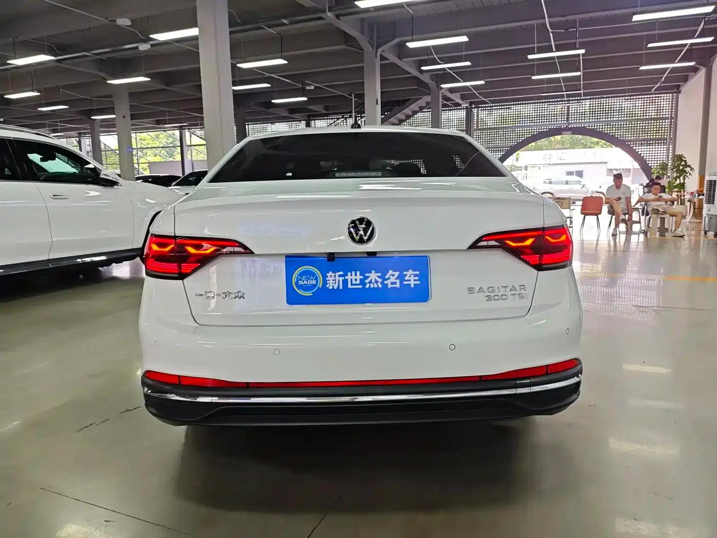 2023 Volkswagen Sagitar 300TSI DSG Flying Edition — миниатюра 11