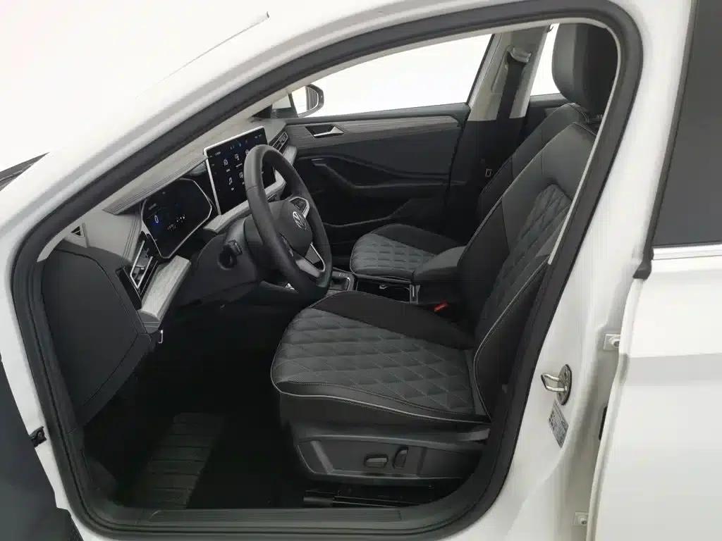 2023 Volkswagen Sagitar 300TSI DSG Super Edition — миниатюра 10