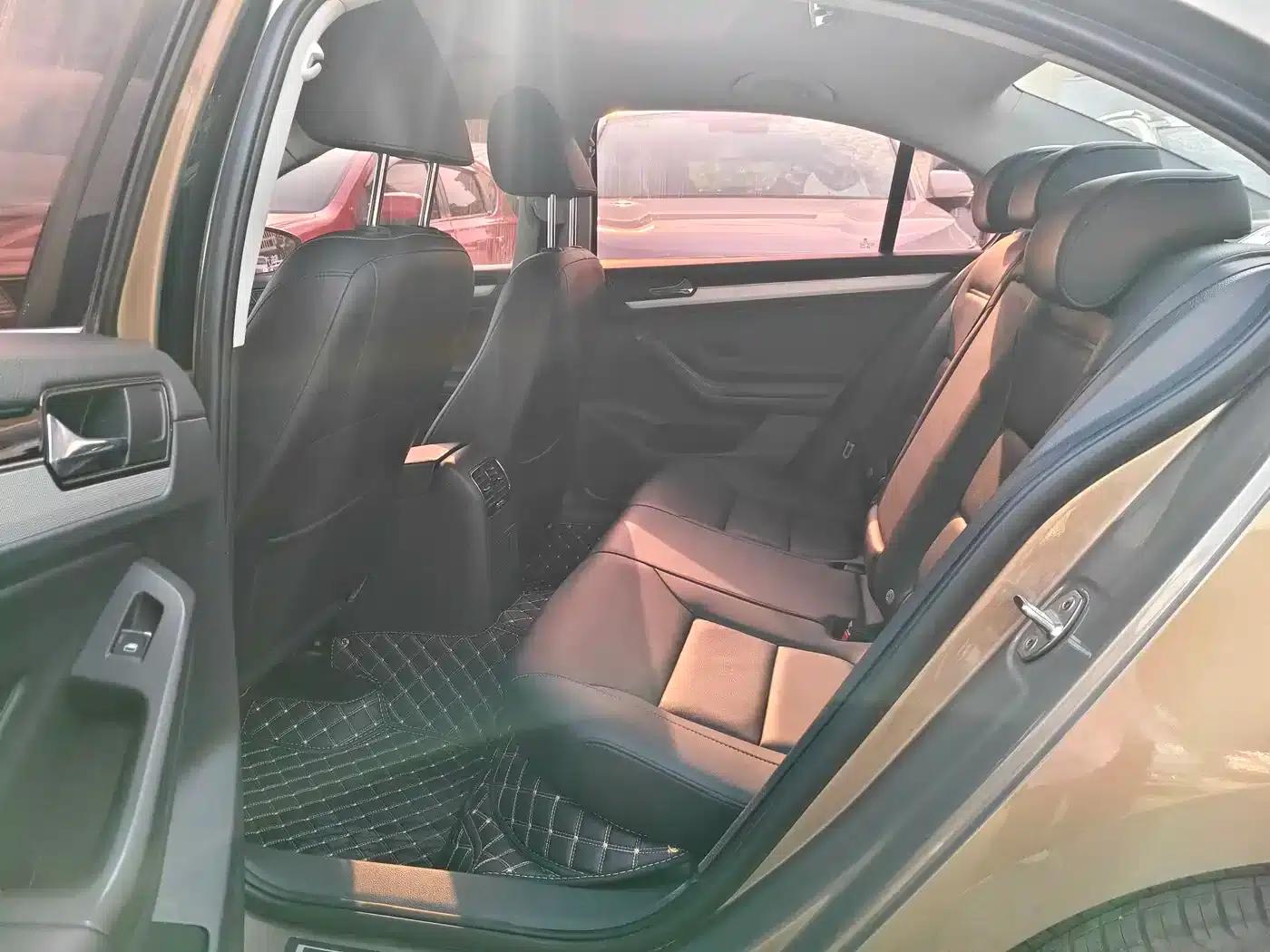 2018 Volkswagen Sagitar 1.6L Automatic Comfort Model — миниатюра 5