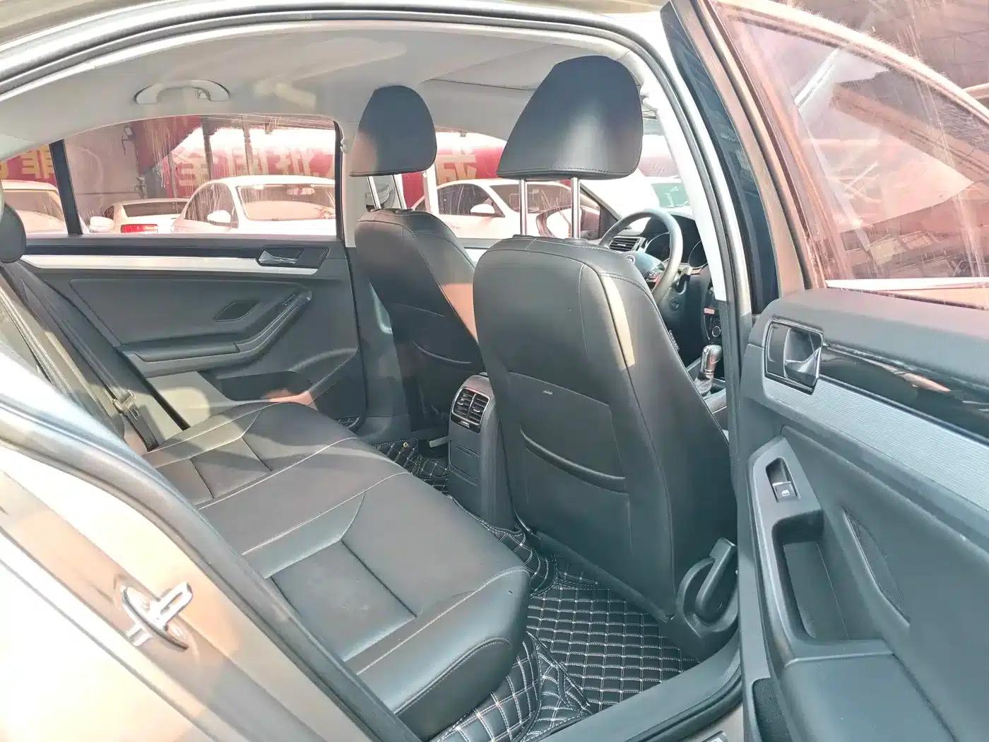 2018 Volkswagen Sagitar 1.6L Automatic Comfort Model — миниатюра 7