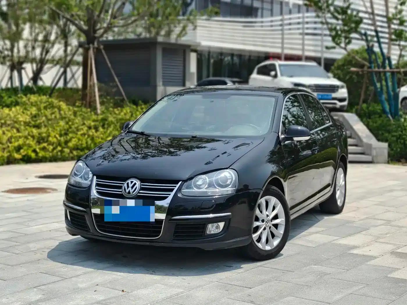 2011 Volkswagen Sagitar 1.6L Automatic Fashion Edition — миниатюра 1