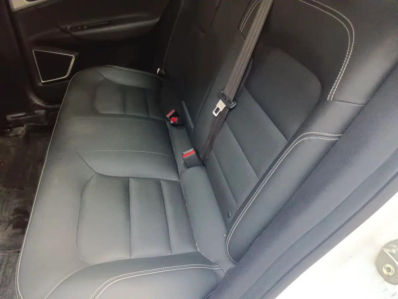 Geely Auto Emgrand GL 2017 1.3T DCT Elite Model — миниатюра 17