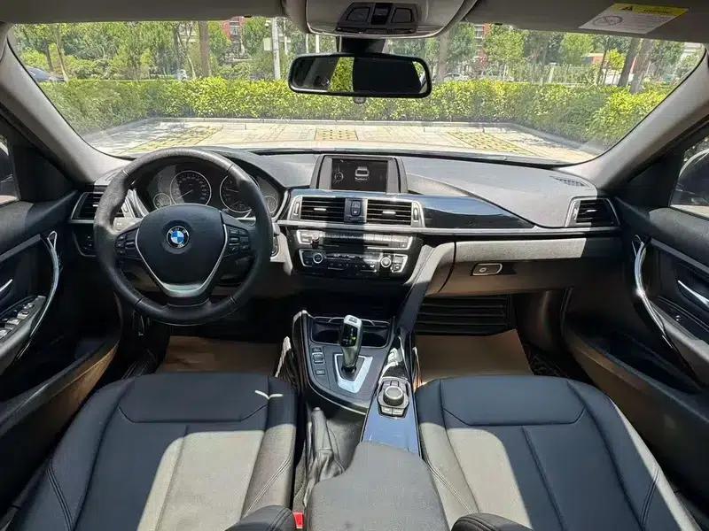 2017 BMW 3 Series 320Li Fashion Edition — миниатюра 7