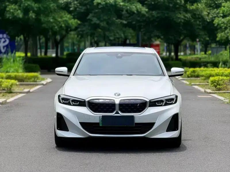 BMW i3 2023 eDrive35L — миниатюра 2