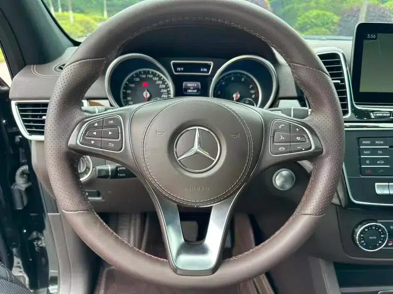 Mercedes-Benz GLS 2017 3.0T Automatic 4WD 7-Seater — миниатюра 12