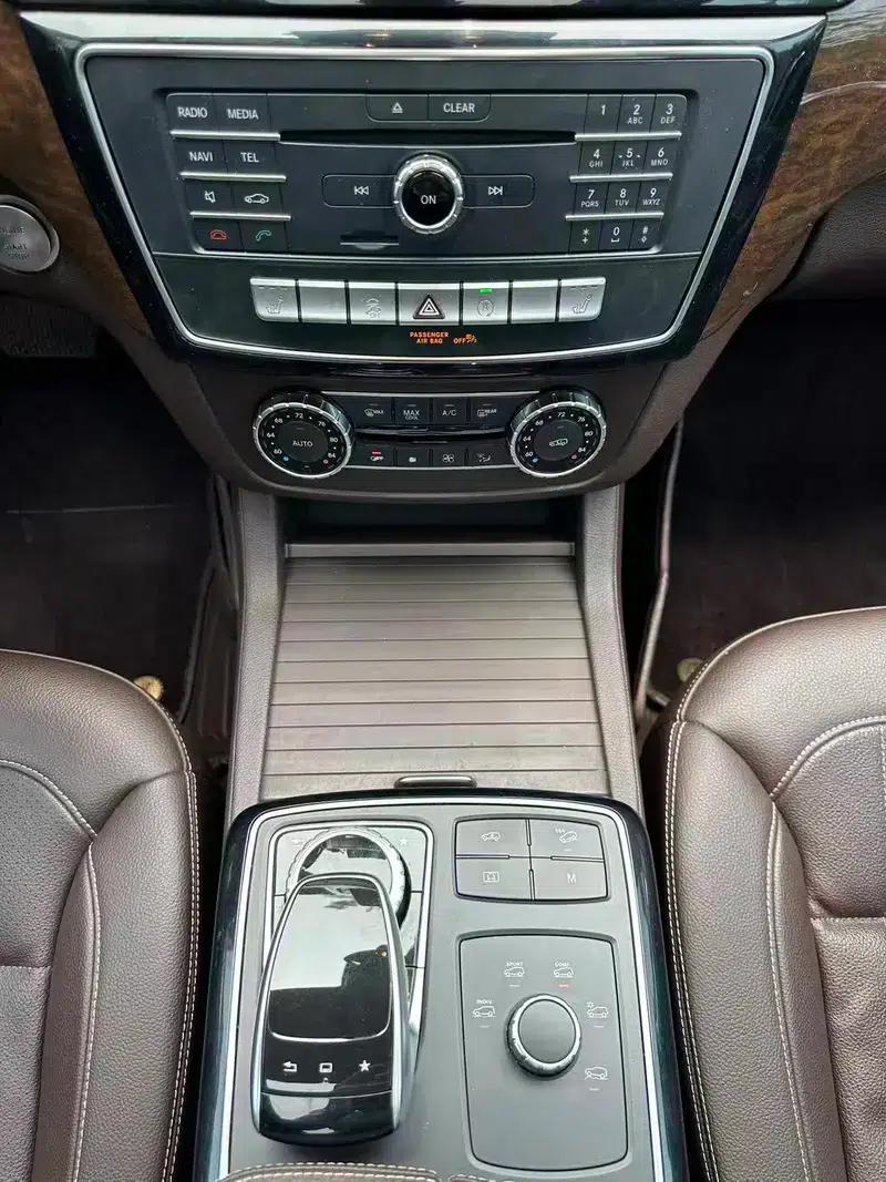 Mercedes-Benz GLS 2017 3.0T Automatic 4WD 7-Seater — миниатюра 9