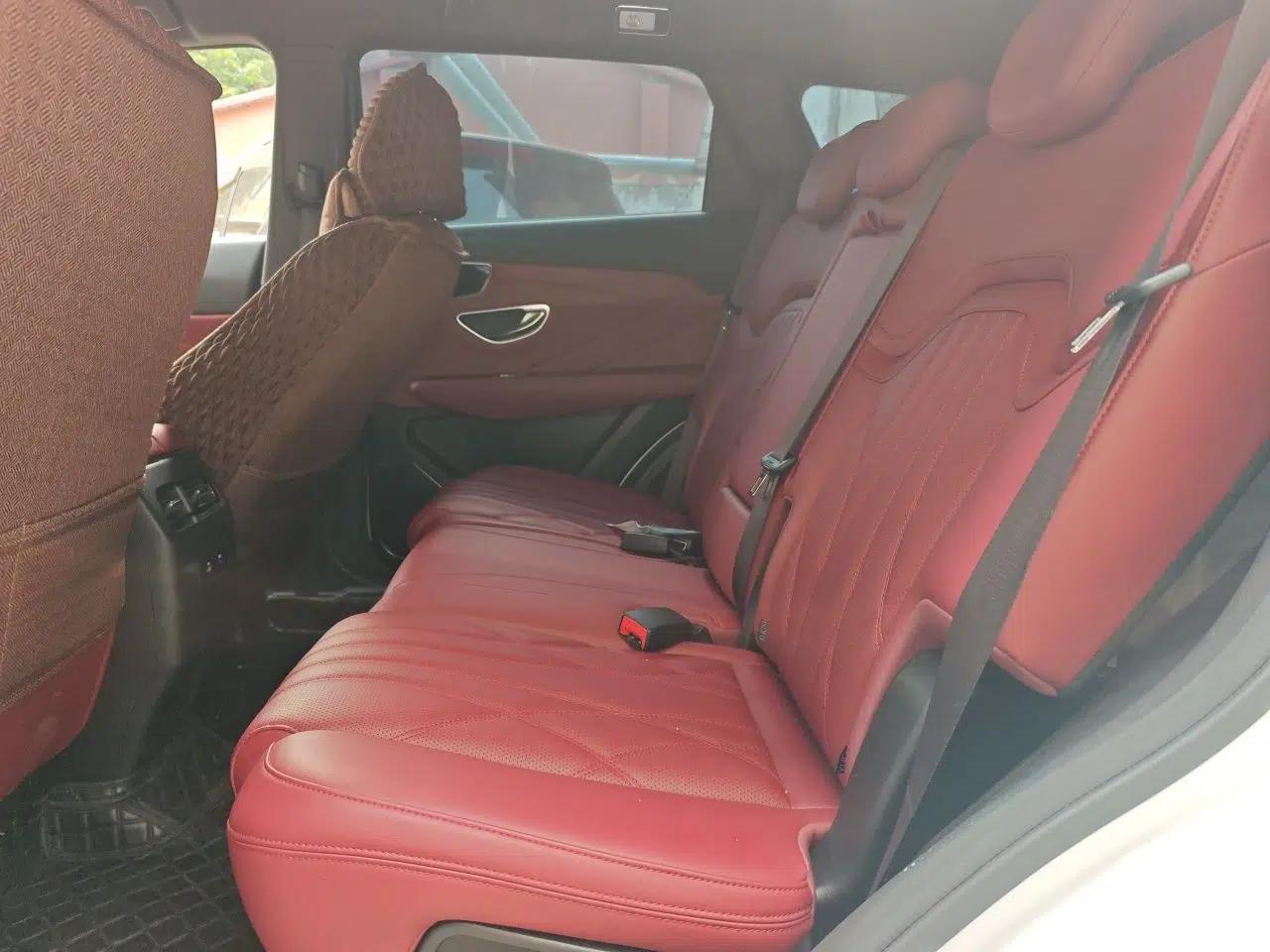 JETOUR X70 PLUS 2025 1.5T Luxury Edition 5 Seats — миниатюра 20