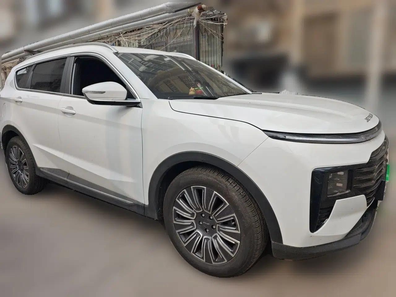 JETOUR X70 PLUS 2025 1.5T Luxury Edition 5 Seats — миниатюра 3