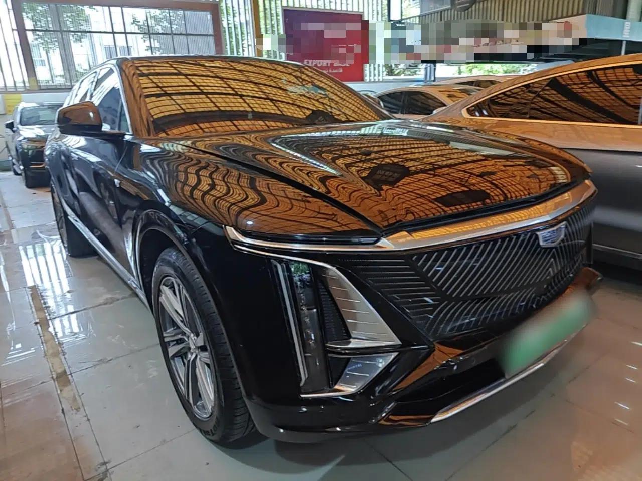 Cadillac LYRIQ 2022 Rear-Drive Long-Range Luxury Edition — миниатюра 3