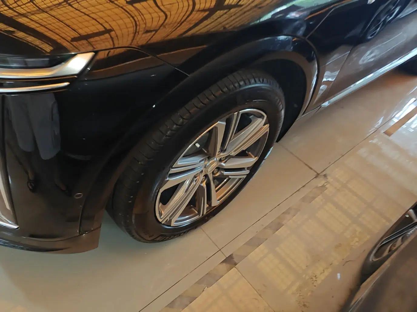 Cadillac LYRIQ 2022 Rear-Drive Long-Range Luxury Edition — миниатюра 10
