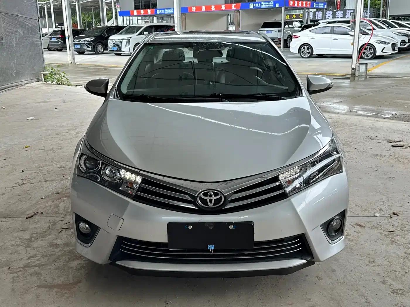 2014 Corolla 1.8L CVT GLX-i — миниатюра 3