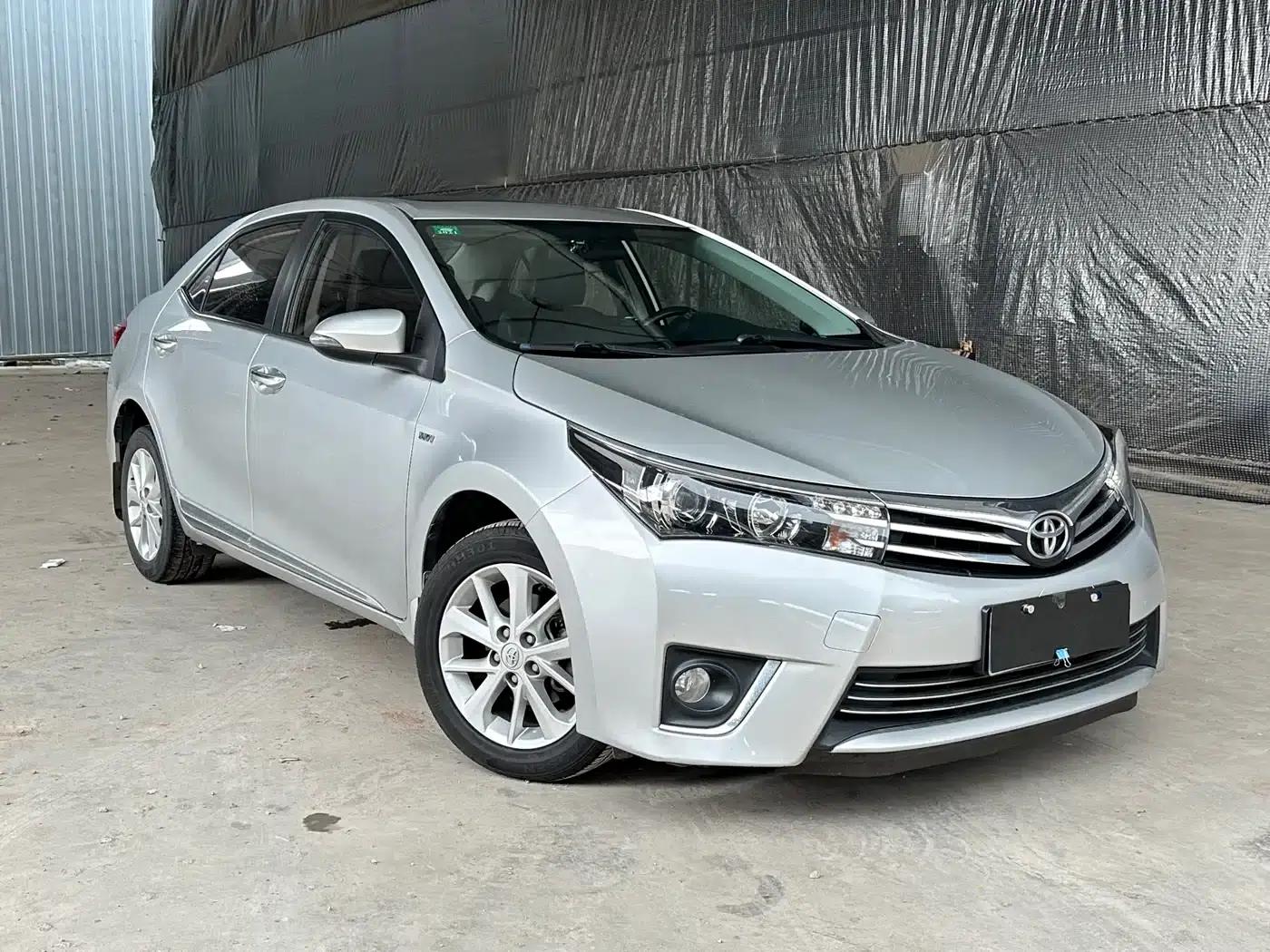 2014 Corolla 1.8L CVT GLX-i — миниатюра 4
