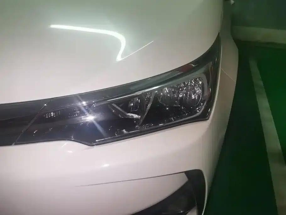 2017 Corolla 1.2T CVT GL-i — миниатюра 5