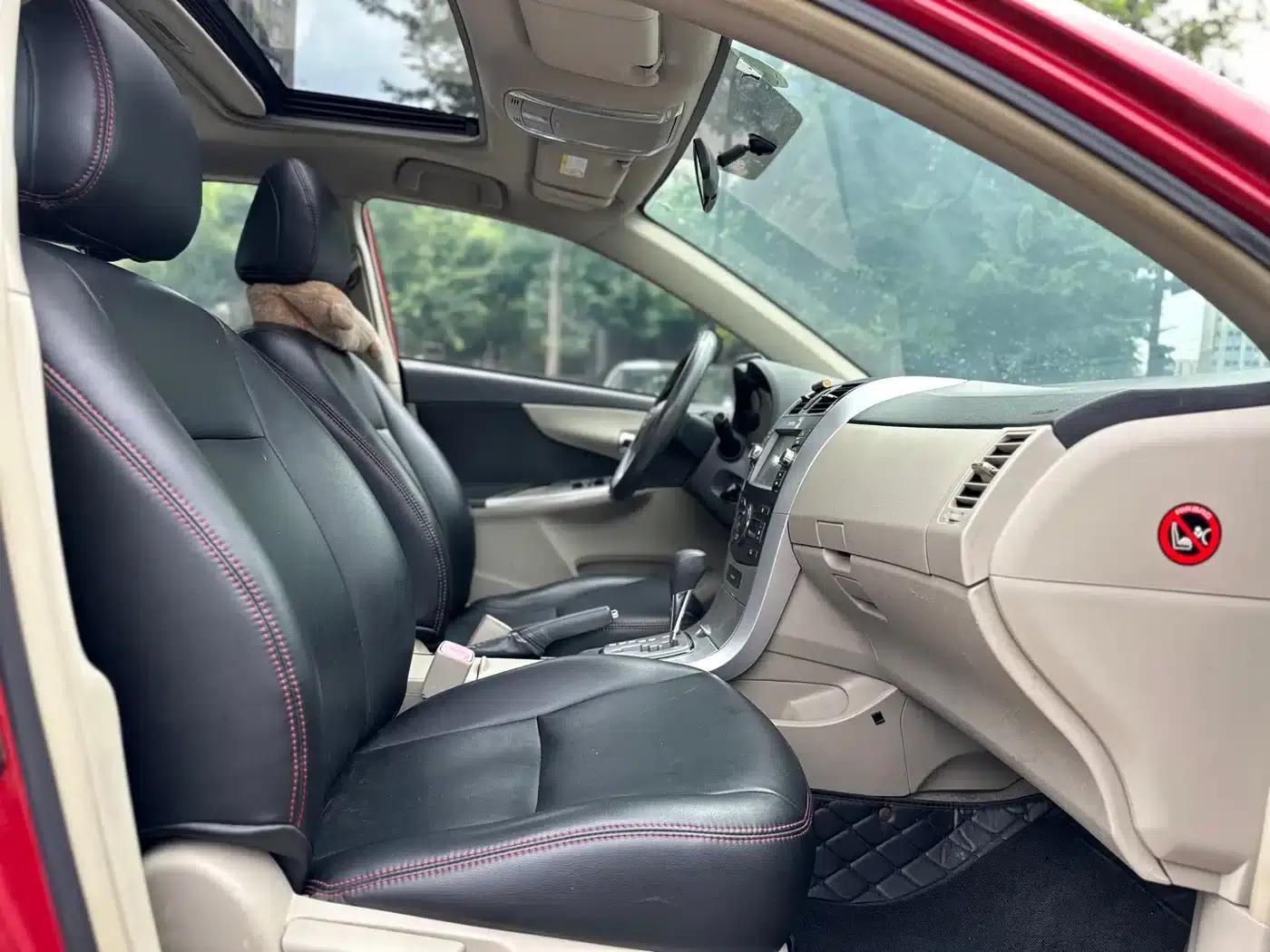2012 Toyota Corolla Premium Edition 1.6L Automatic GL — миниатюра 3