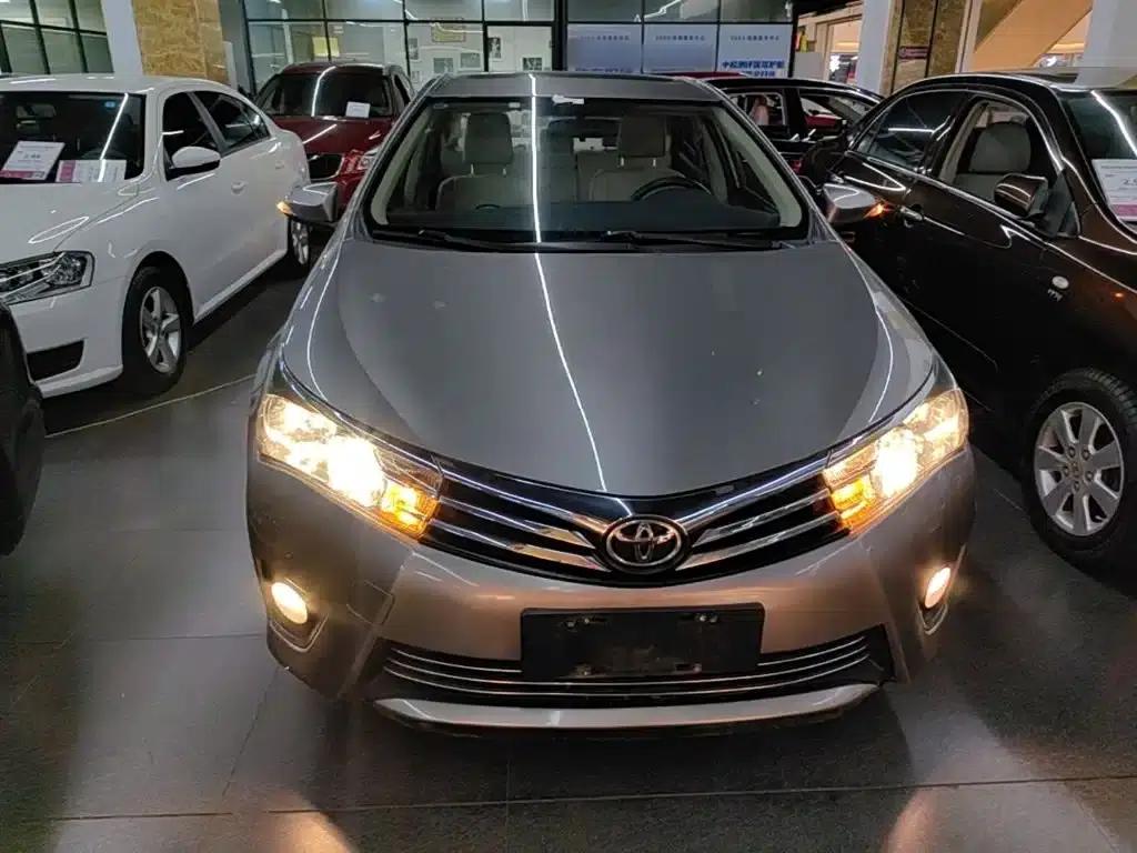2014 Corolla 1.6L CVT GLX-i — миниатюра 3