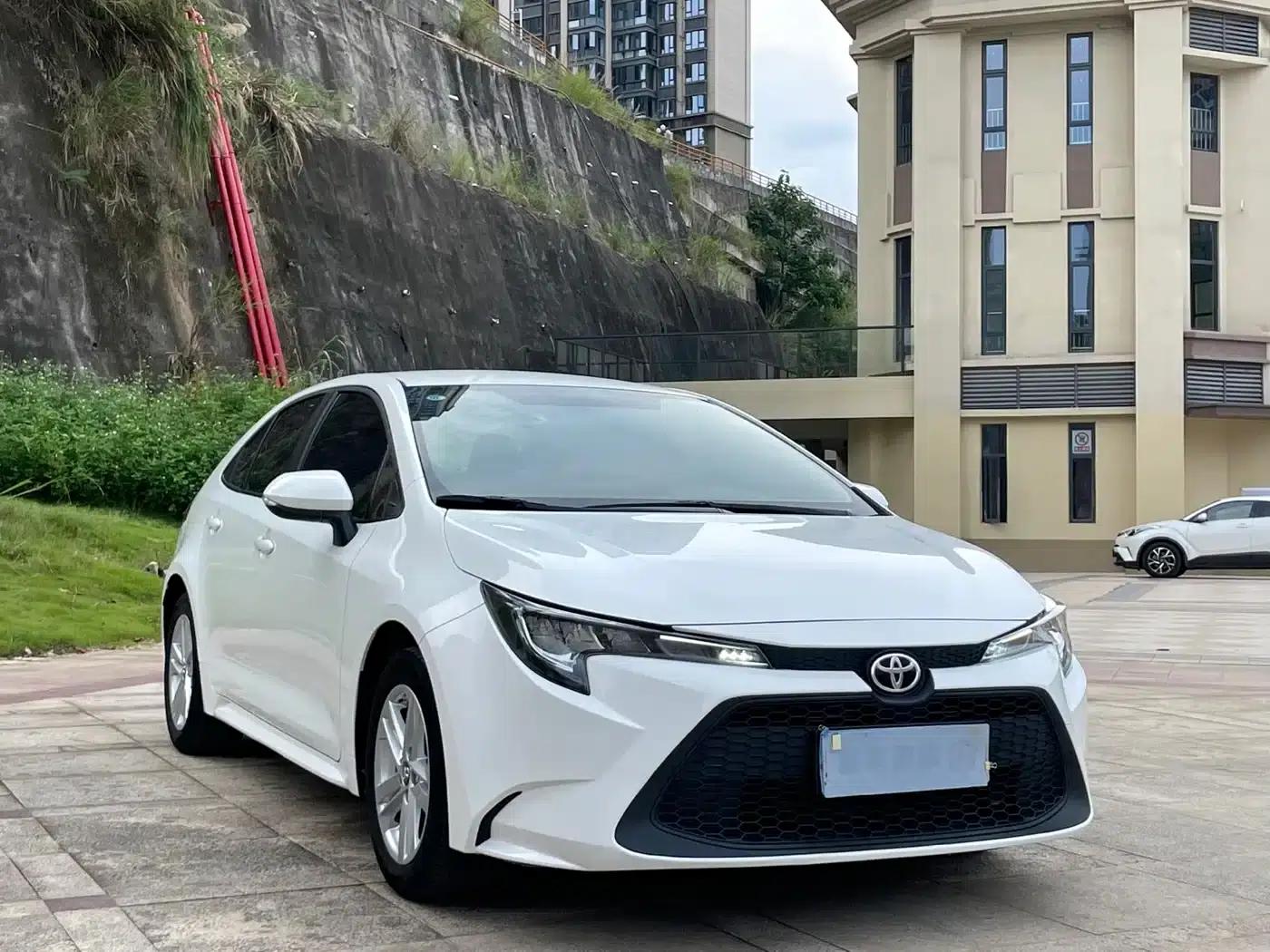 Levin 2022 TNGA 1.5L CVT Luxury Edition — миниатюра 2