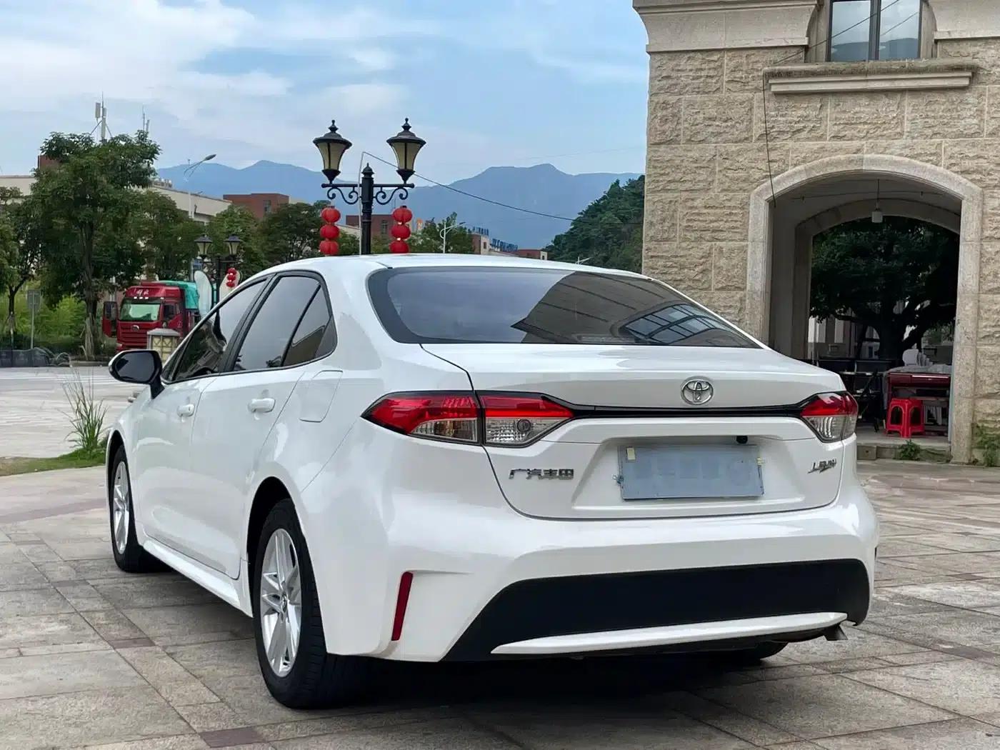 Levin 2022 TNGA 1.5L CVT Luxury Edition — миниатюра 8