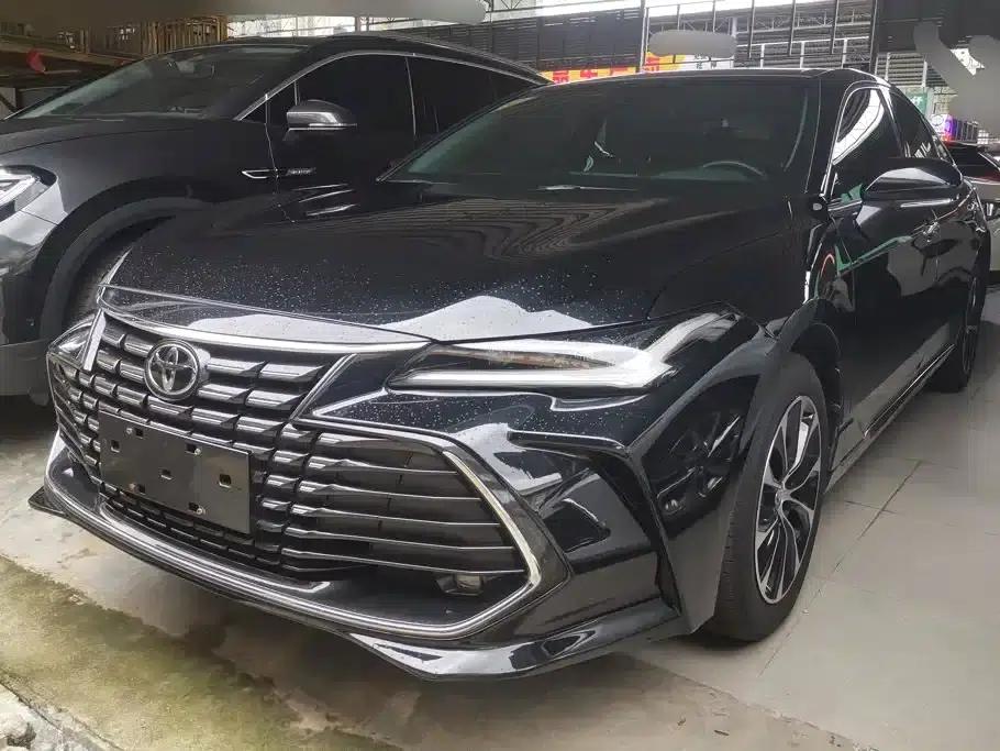 2022 Toyota Avalon 2.0L Luxury Edition — миниатюра 1