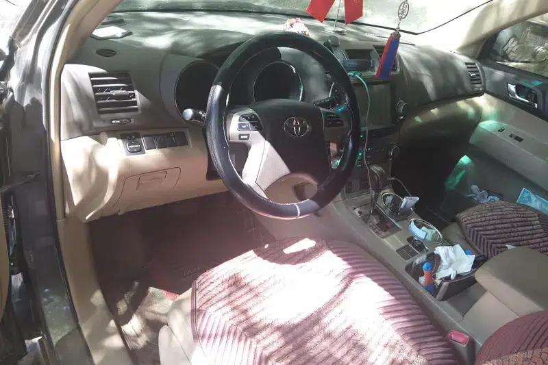 2012 Highlander 2.7L 2WD 7-seater Luxury Navigation Edition — миниатюра 15