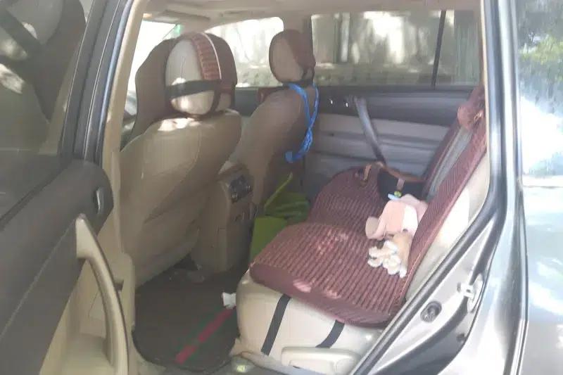 2012 Highlander 2.7L 2WD 7-seater Luxury Navigation Edition — миниатюра 16