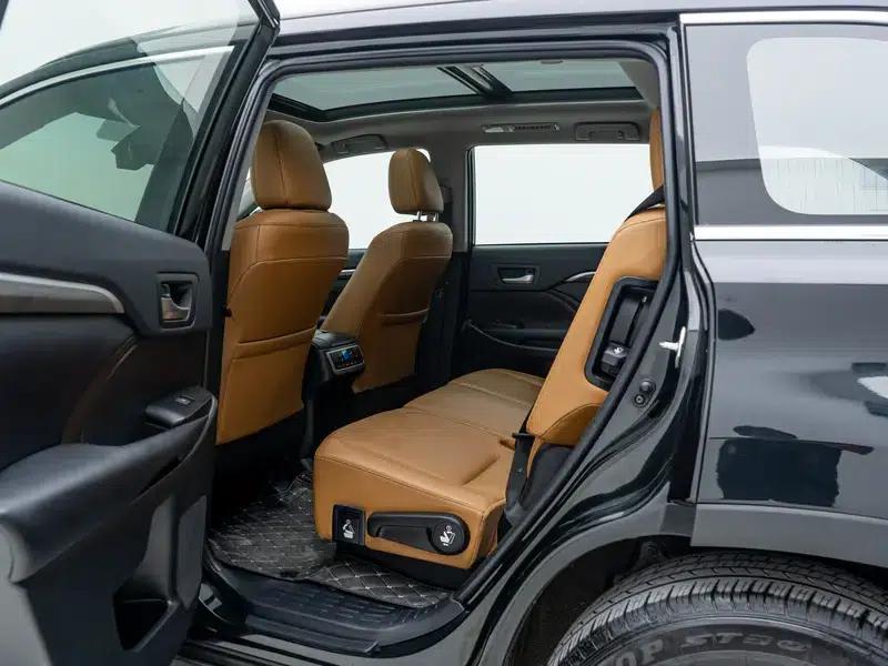 2018 Toyota Highlander 2.0T AWD Knight Edition 7-seater (China VI Emission Standard) — миниатюра 18