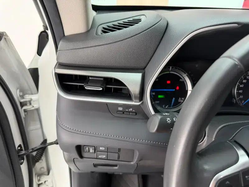 2022 Toyota Highlander Hybrid 2.5L AWD Premium 7-Seater — миниатюра 20