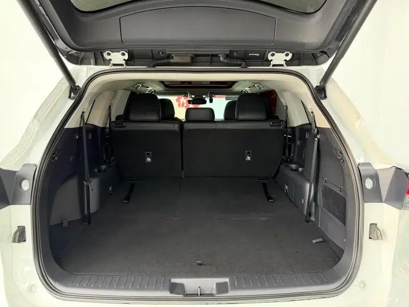 2022 Toyota Highlander Hybrid 2.5L AWD Premium 7-Seater — миниатюра 27