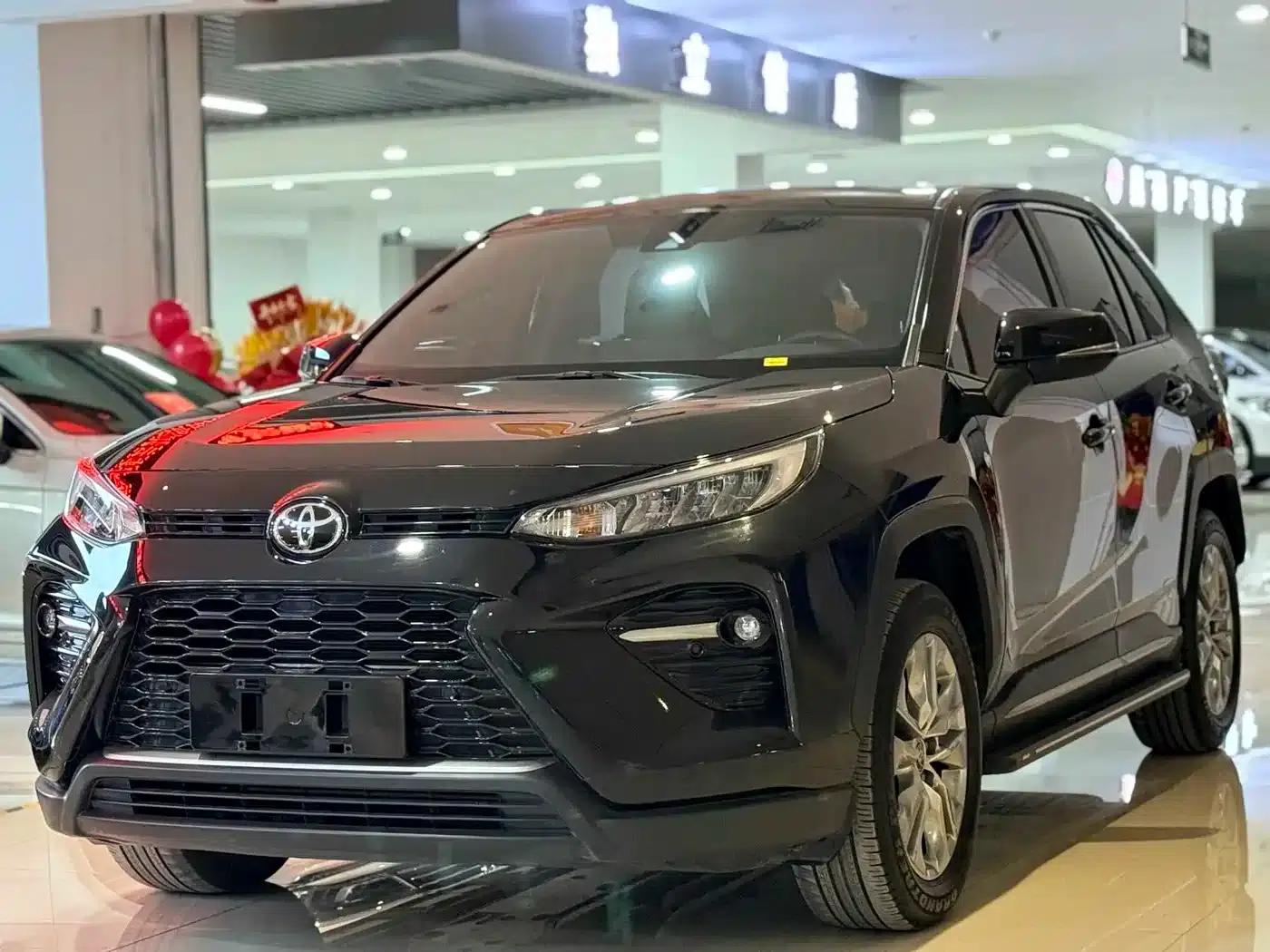 2022 Toyota RAV4 2.0L CVT 4WD Luxury Edition — миниатюра 1