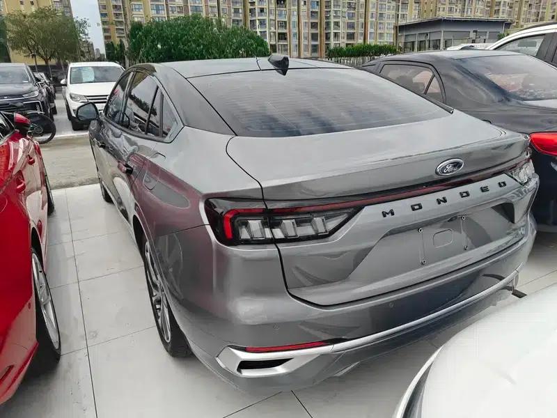2022 Ford Mondeo EcoBoost 245 Supreme Edition — миниатюра 4