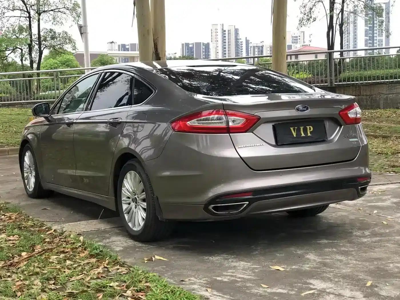 2013 Ford Mondeo 2.0L GTDi200 Fashion Edition — миниатюра 4