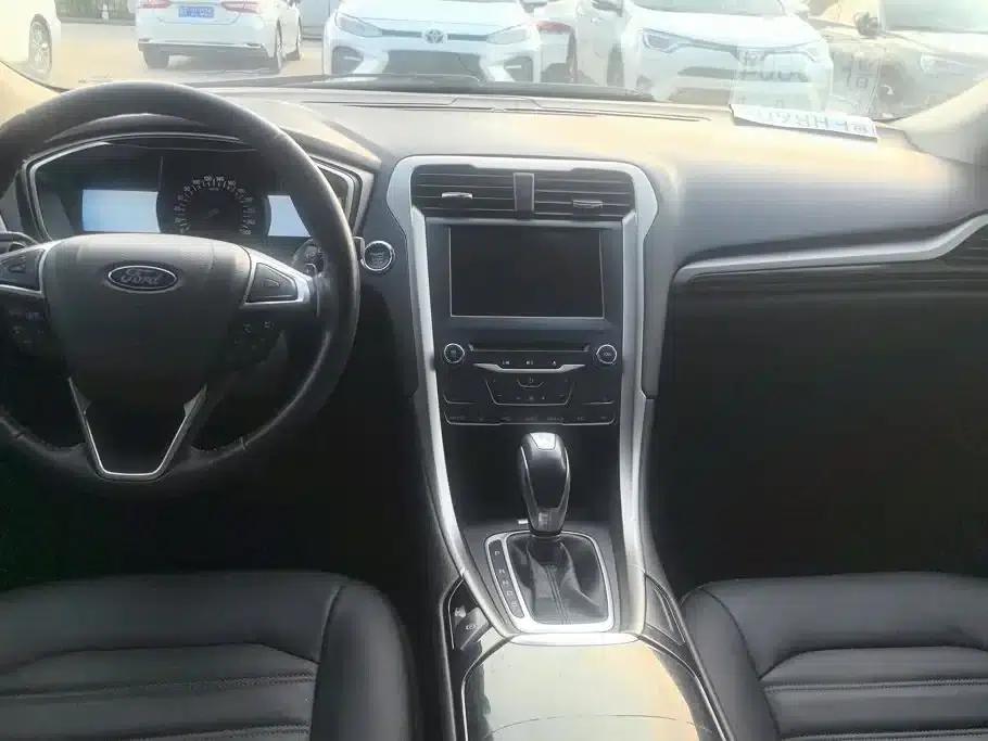 2013 Ford Mondeo 2.0L GTDi200 Luxury — миниатюра 12