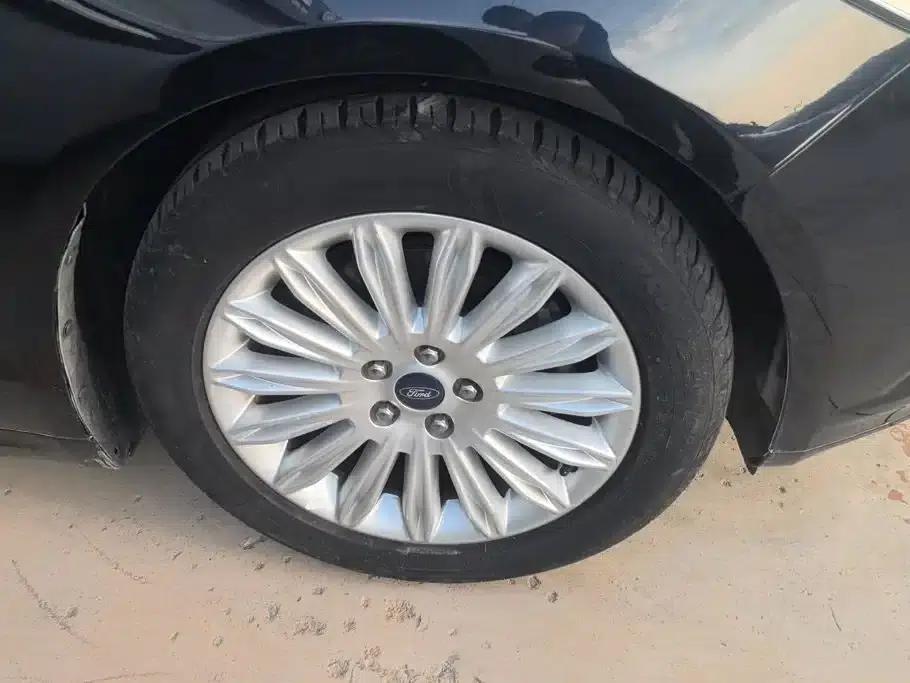 2013 Ford Mondeo 2.0L GTDi200 Luxury — миниатюра 6
