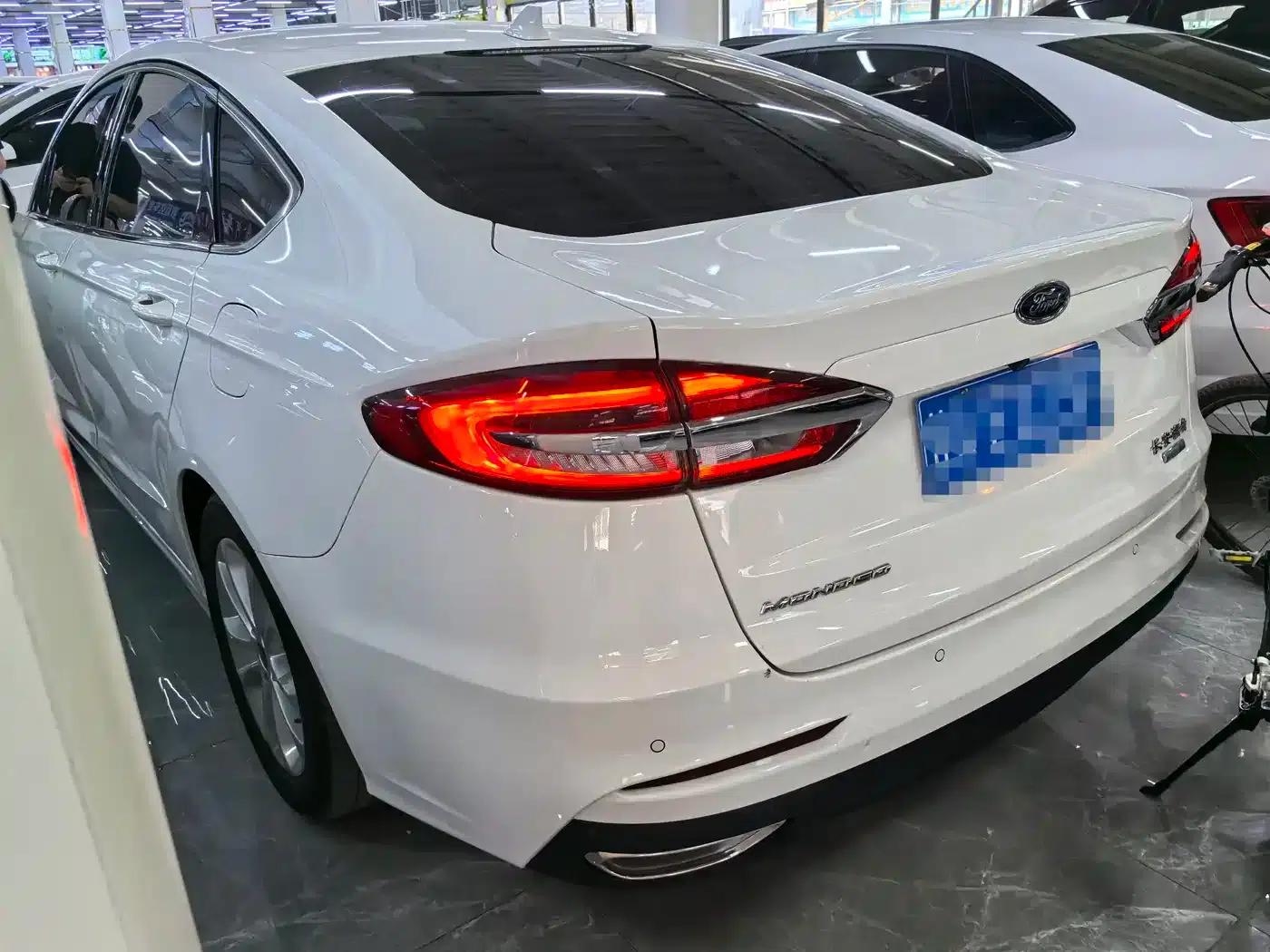 2020 Ford Mondeo EcoBoost 180 Fashion Edition — миниатюра 4