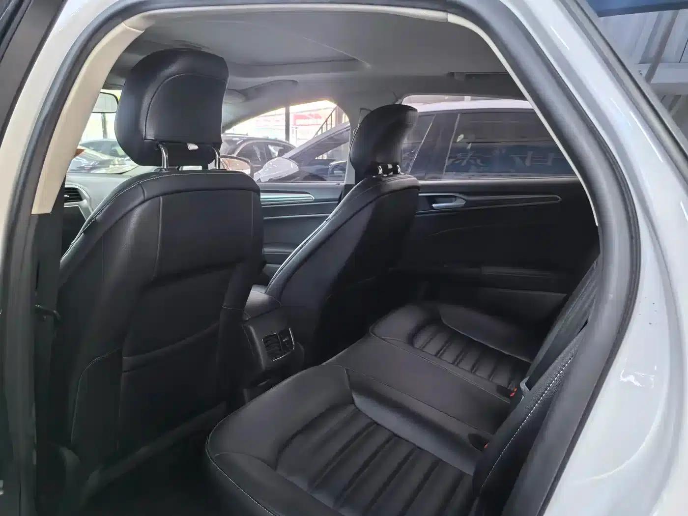 2020 Ford Mondeo EcoBoost 180 Fashion Edition — миниатюра 9