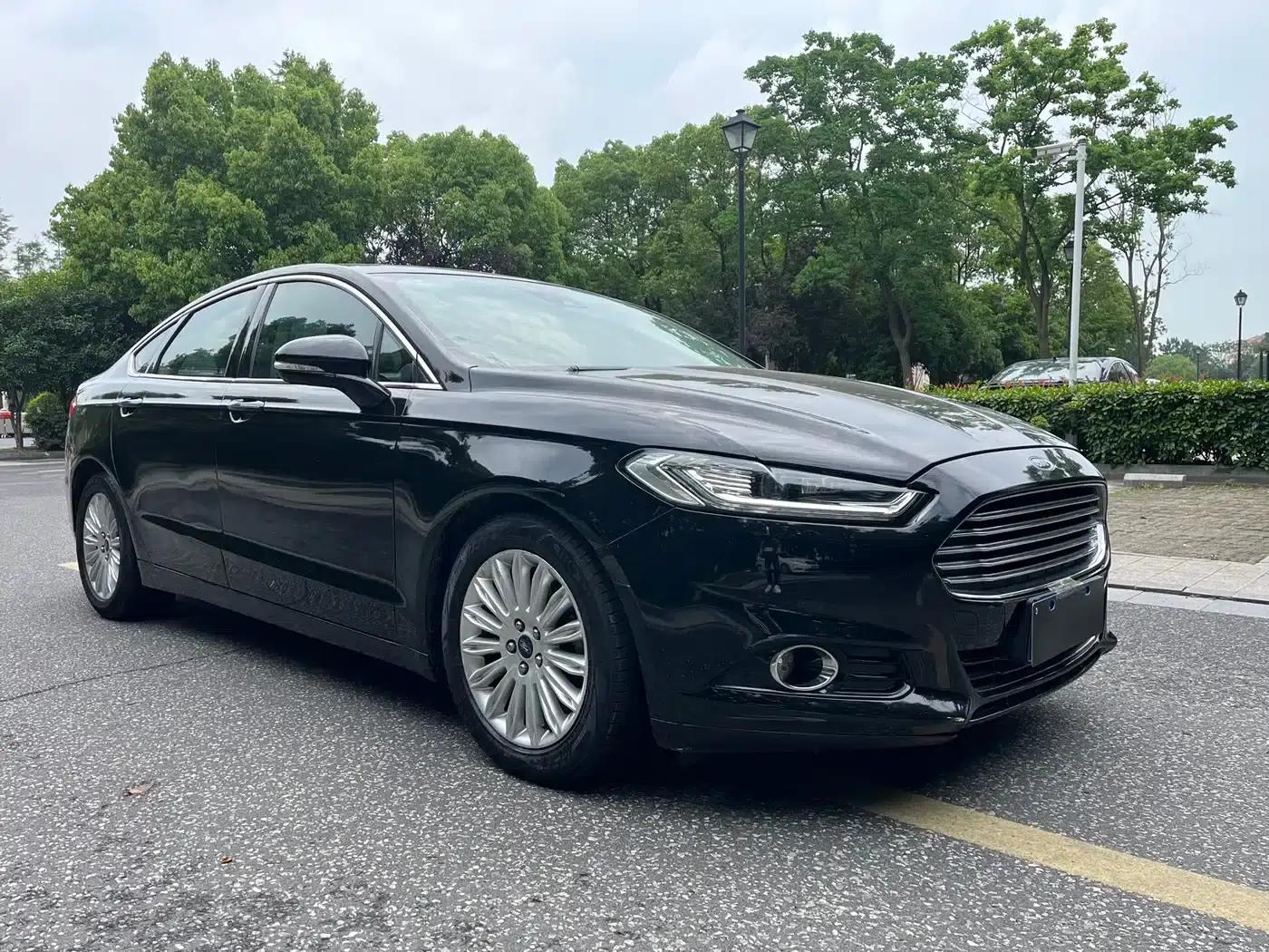 2013 Ford Mondeo 2.0L GTDi200 Luxury — миниатюра 3