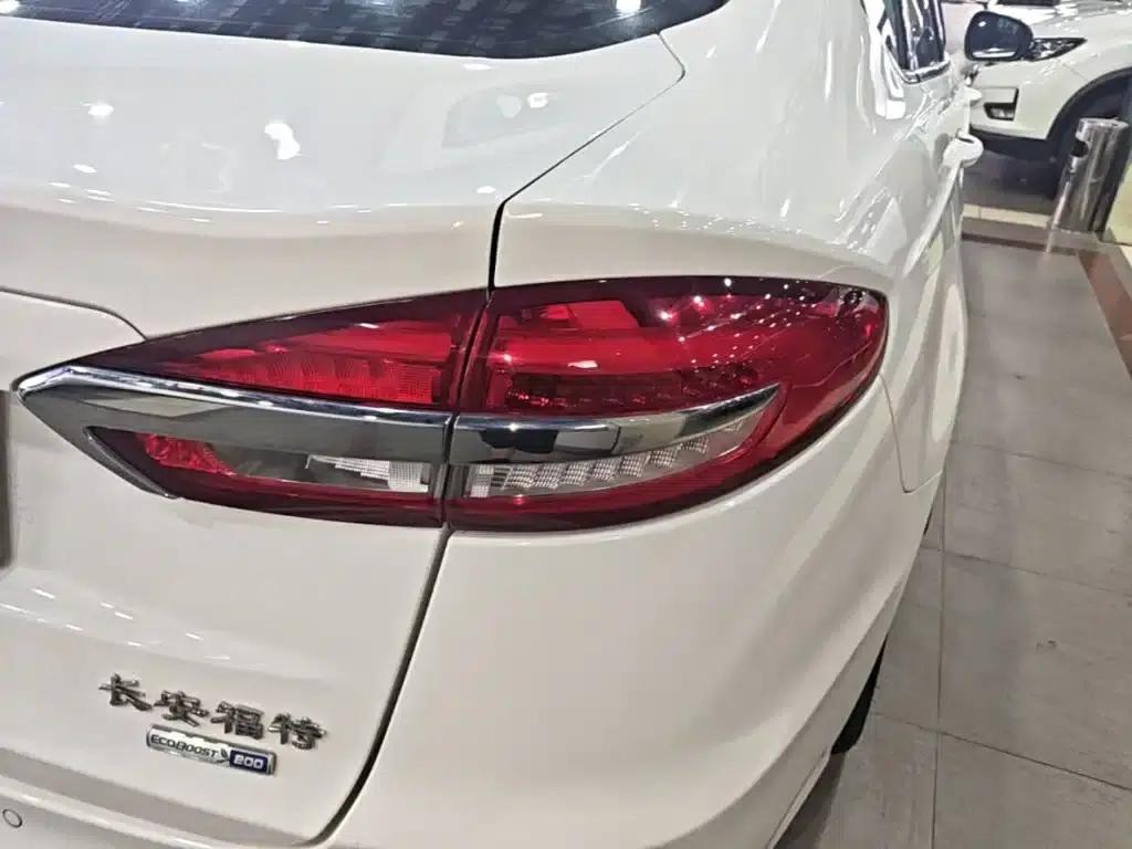 2020 Ford Mondeo EcoBoost 200 Fashion Edition — миниатюра 8