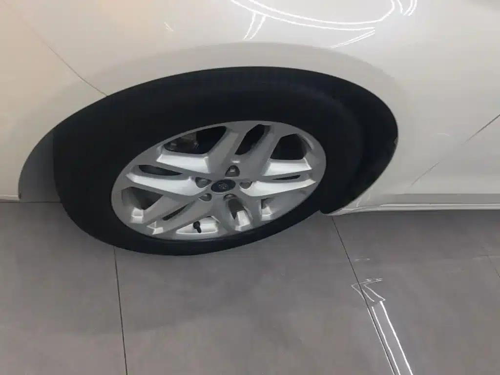 2013 Ford Mondeo 1.5L GTDi180 Fashion Edition — миниатюра 23