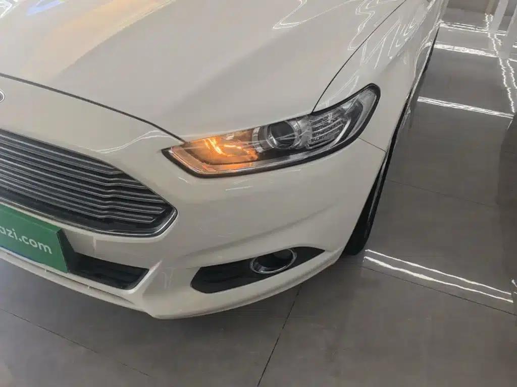 2013 Ford Mondeo 1.5L GTDi180 Fashion Edition — миниатюра 24