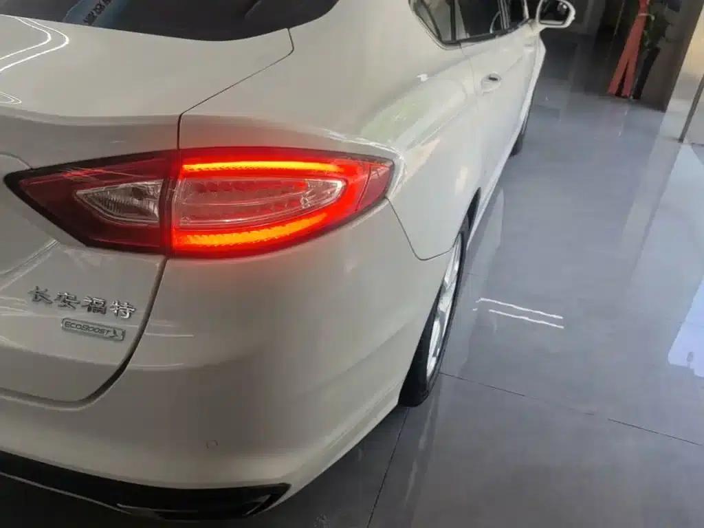 2013 Ford Mondeo 1.5L GTDi180 Fashion Edition — миниатюра 8