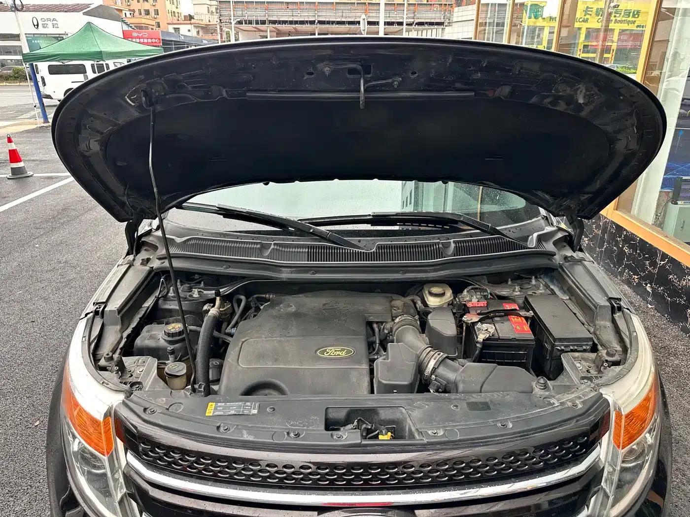 2013 Explorer 3.5L Premium (Imported) — миниатюра 14
