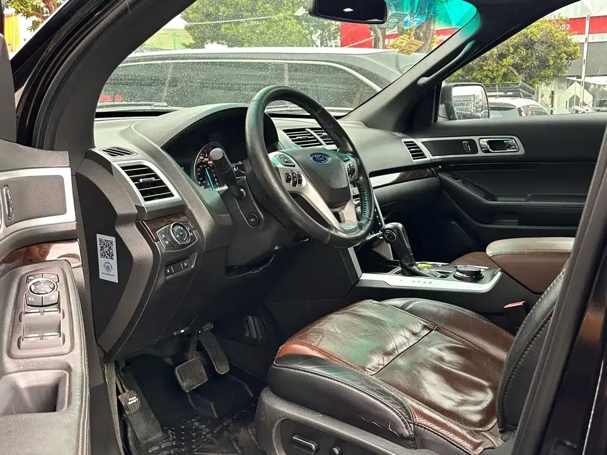 2013 Explorer 3.5L Premium (Imported) — миниатюра 3