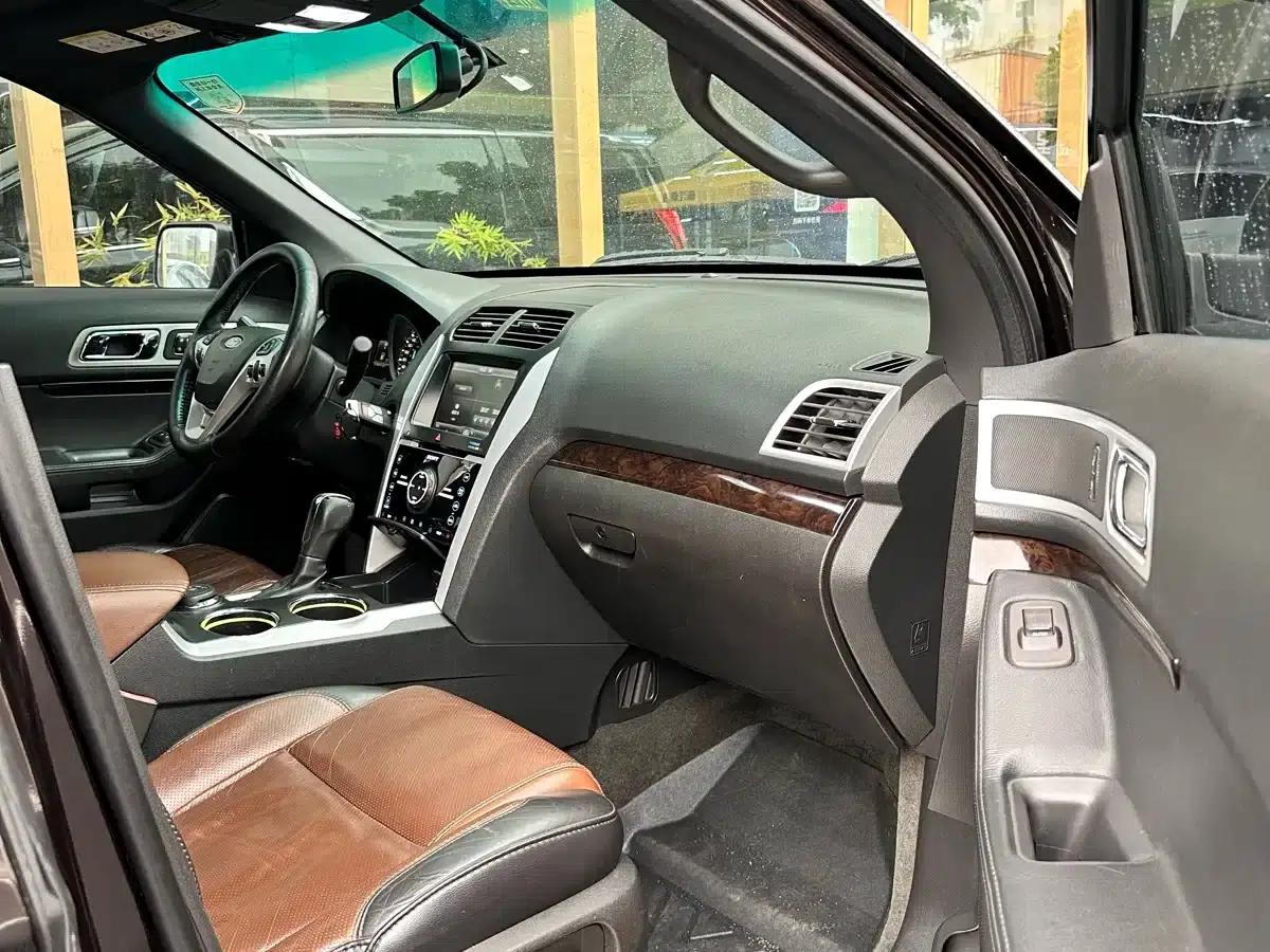 2013 Explorer 3.5L Premium (Imported) — миниатюра 8