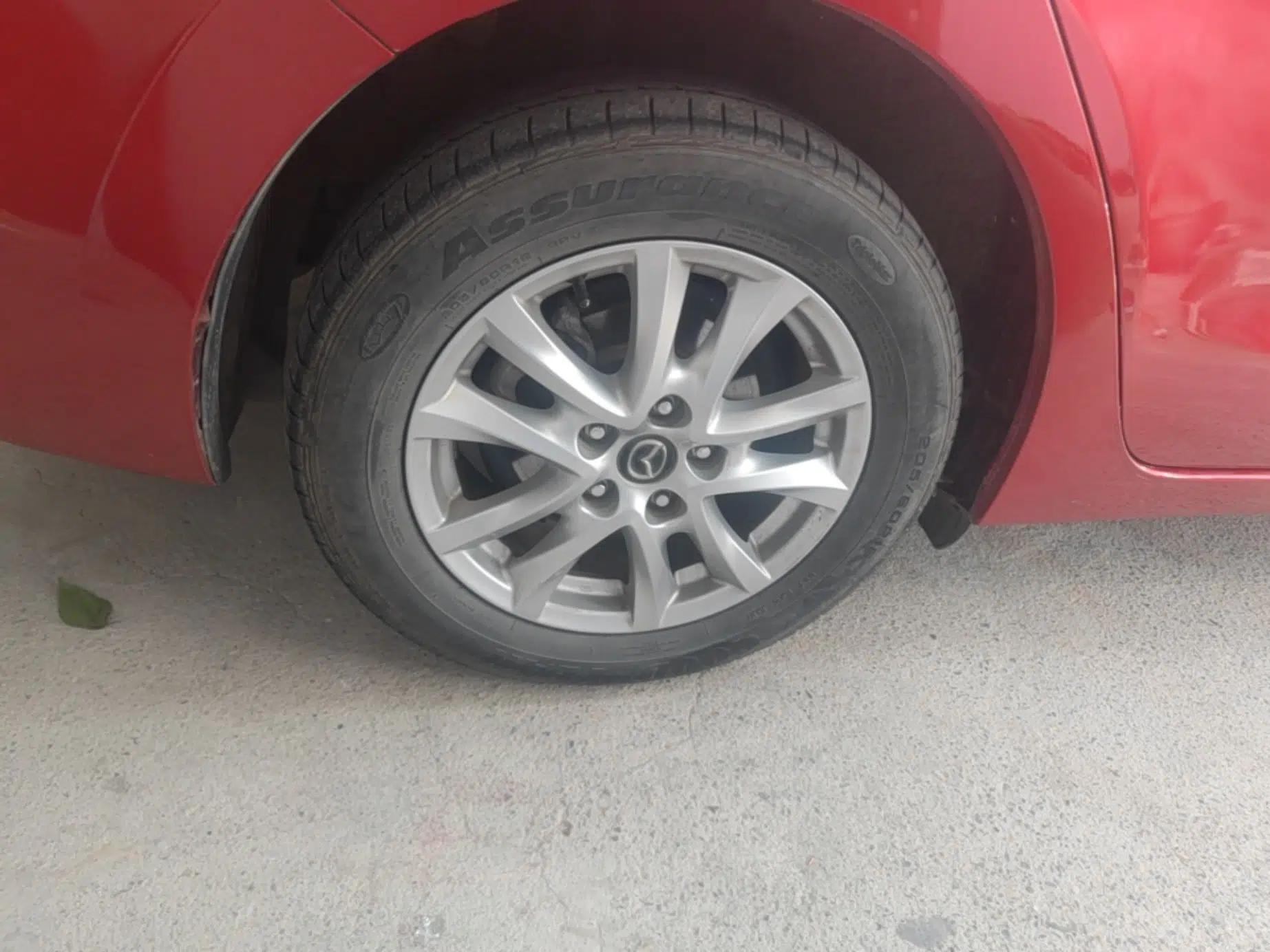 Mazda 3 Axela 2017 Sedan 1.5L Manual Luxury Model China VI Standard — миниатюра 11