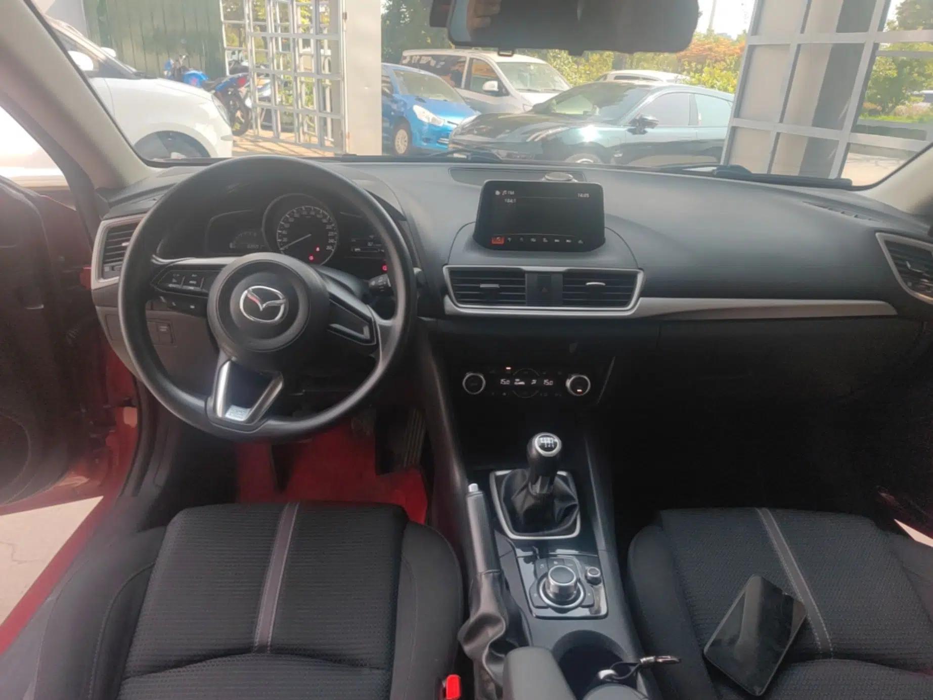Mazda 3 Axela 2017 Sedan 1.5L Manual Luxury Model China VI Standard — миниатюра 21
