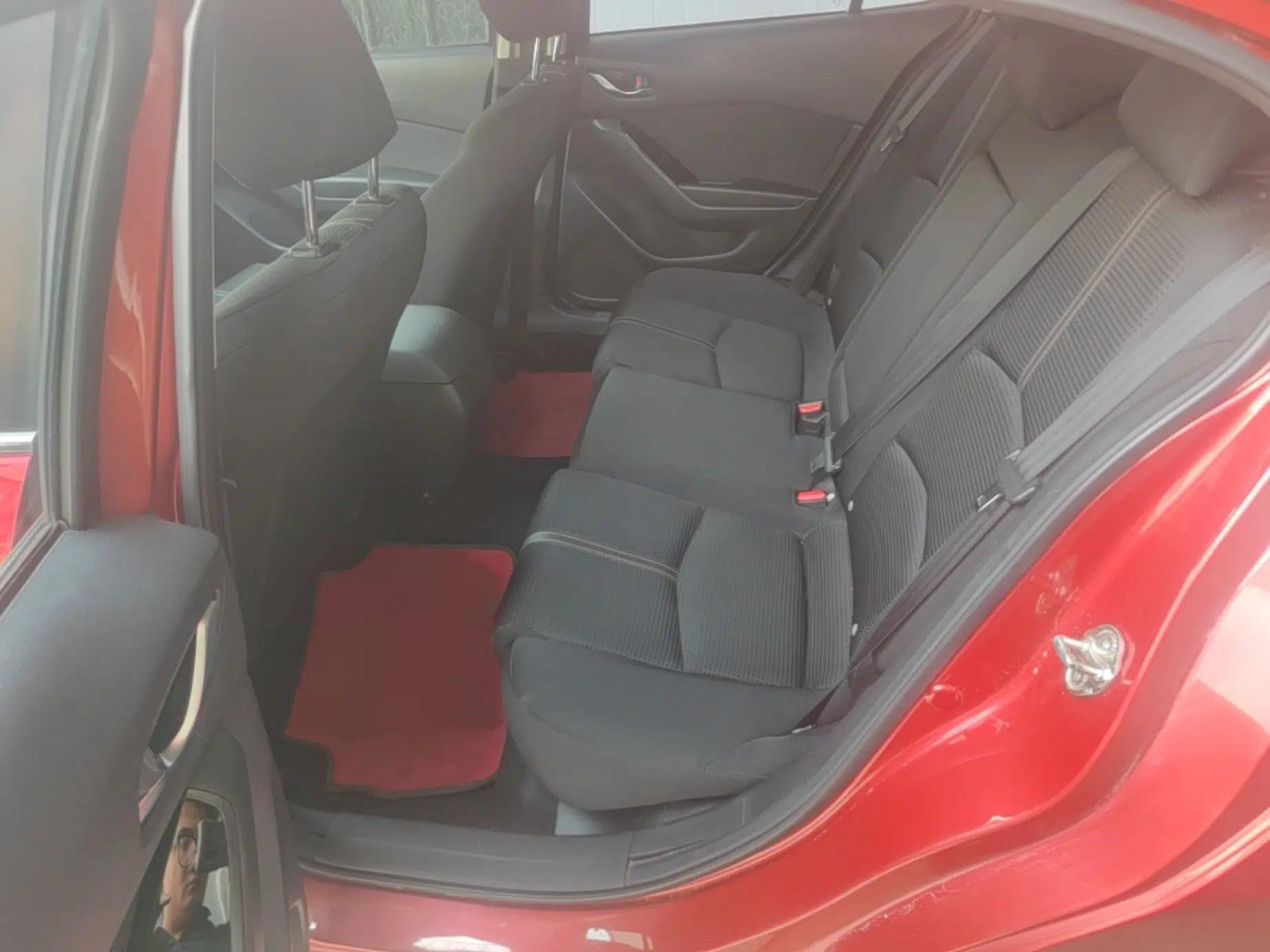 Mazda 3 Axela 2017 Sedan 1.5L Manual Luxury Model China VI Standard — миниатюра 29